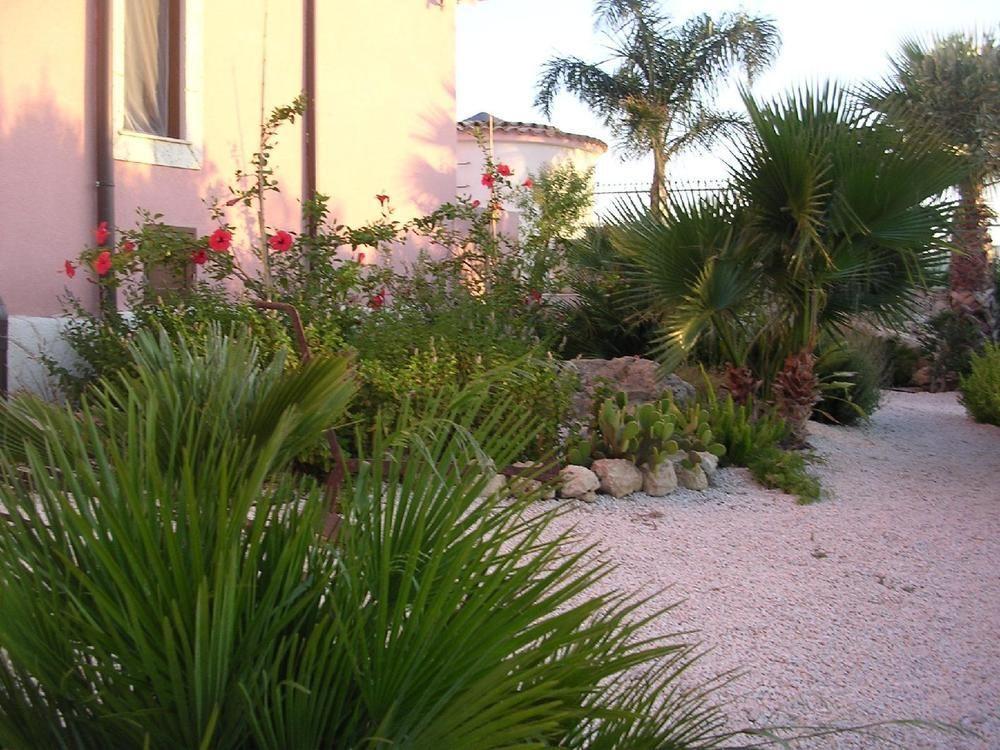 Bed and Breakfast Il Mirto E La Rosa Агридженто Экстерьер фото