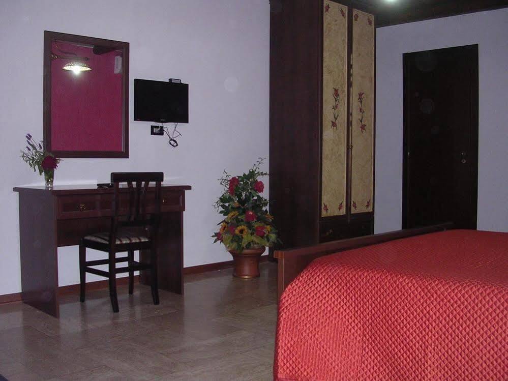 Bed and Breakfast Il Mirto E La Rosa Агридженто Экстерьер фото